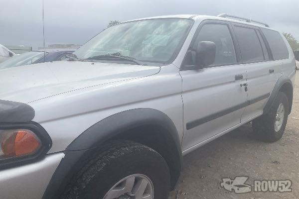 Photo of 2002 Mitsubishi Montero Sport