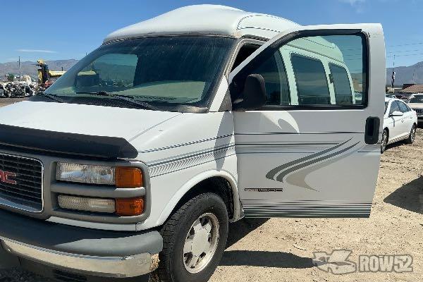 Photo of 1996 GMC Savana