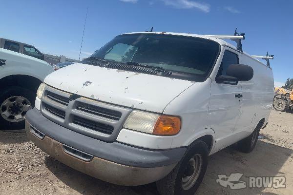 Photo of 2001 Dodge Ram Van