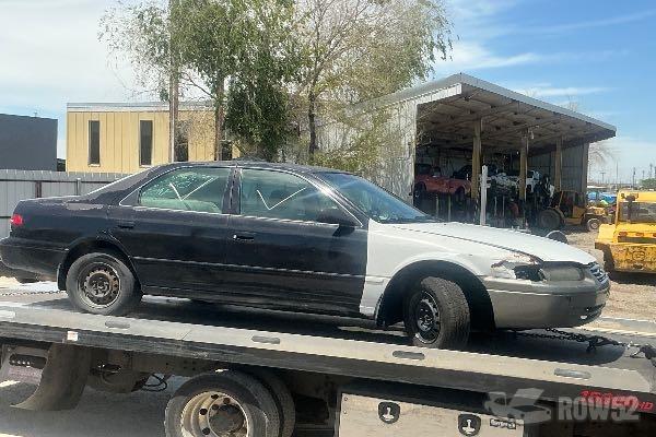 Photo of 1998 Toyota Camry