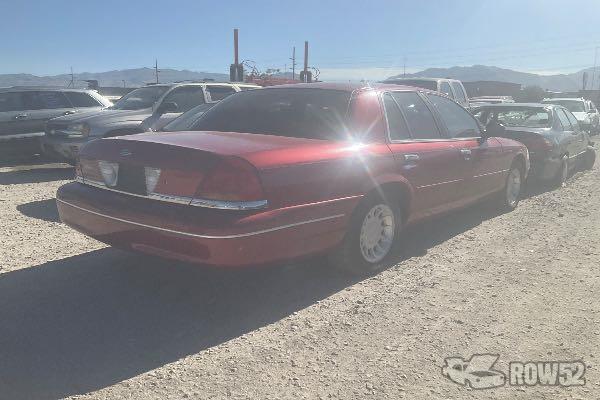 Photo of 2001 Ford Crown Victoria