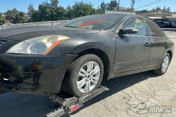 Photo of 2010 Nissan Altima