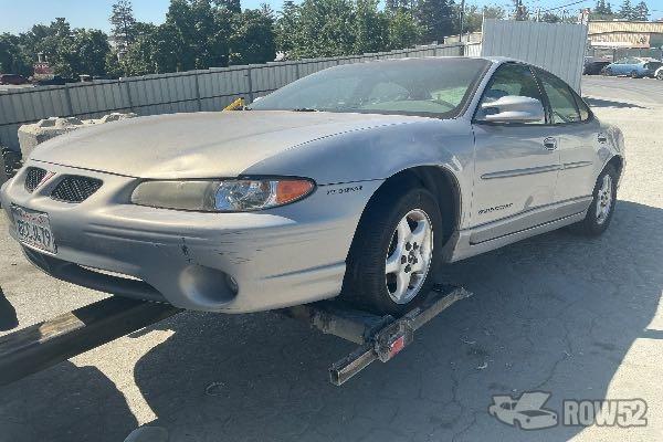 Photo of 1999 Pontiac Grand Prix
