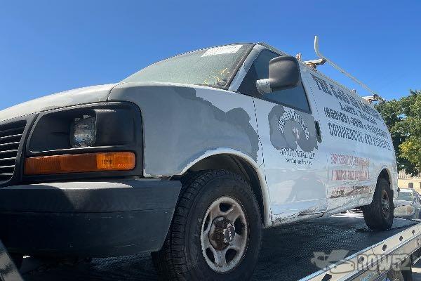 Photo of 2006 GMC Savana
