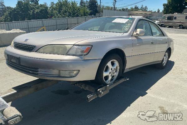 Photo of 1999 Lexus ES 300