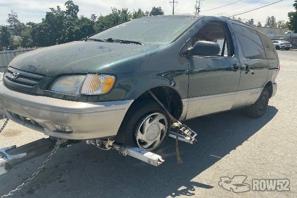 Photo of 2001 Toyota Sienna