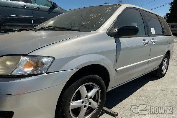 Photo of 2003 Mazda MPV