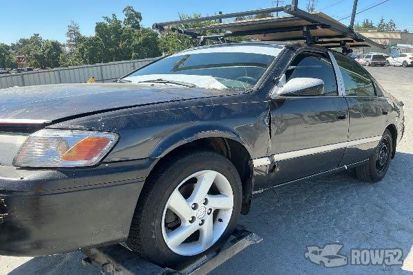 Photo of 2000 Toyota Camry