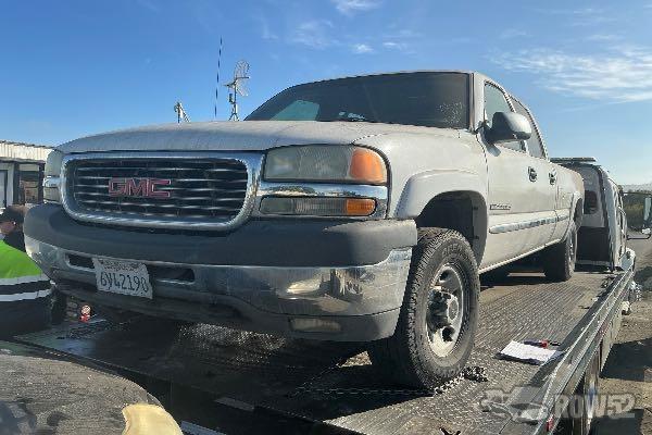 Photo of 2001 GMC Sierra 2500HD