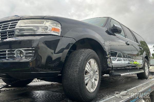 Photo of 2013 Lincoln Navigator