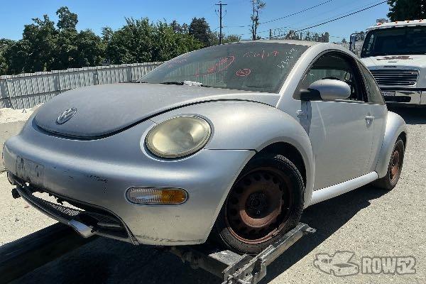 Photo of 2001 Volkswagen New Beetle