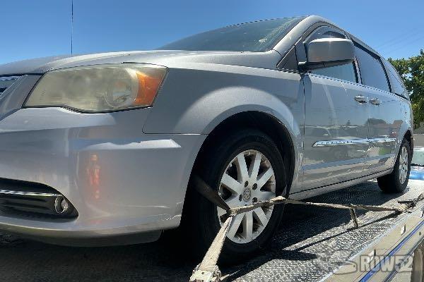 Photo of 2014 Chrysler Town & Country