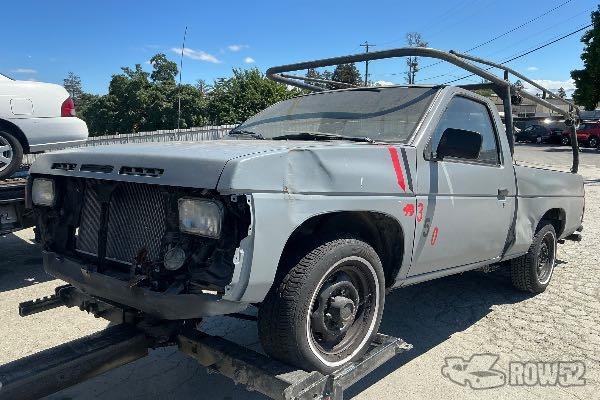 Photo of 1988 Nissan Pickup