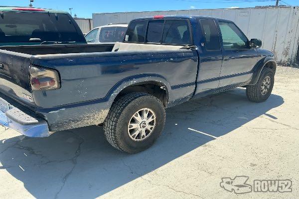 Photo of 2003 GMC Sonoma