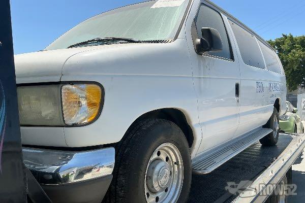 Photo of 1996 Ford Club Wagon