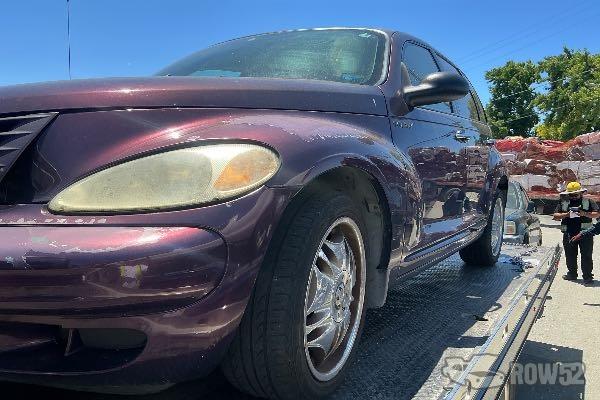Photo of 2004 Chrysler PT Cruiser