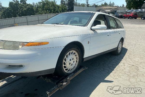 Photo of 2000 Saturn LW