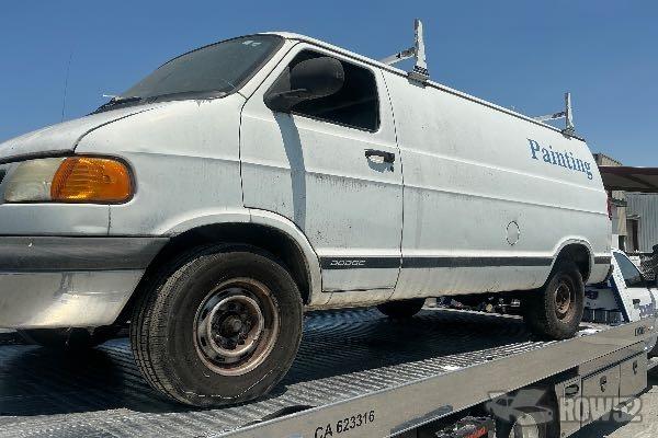 Photo of 1999 Dodge Ram Van