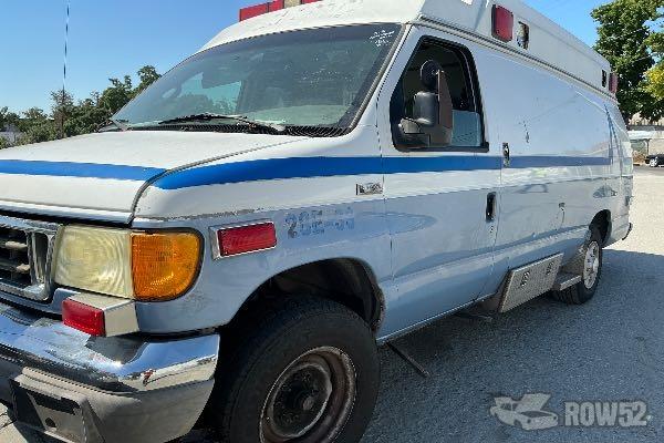 Photo of 2006 Ford Econoline
