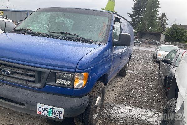 Photo of 2003 Ford Econoline