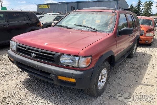 Photo of 1996 Nissan Pathfinder