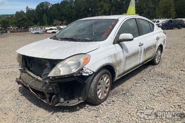 Photo of 2014 Nissan Versa