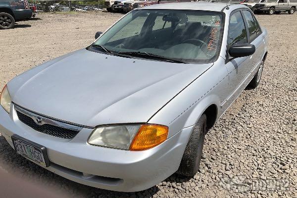 Photo of 2000 Mazda Protege