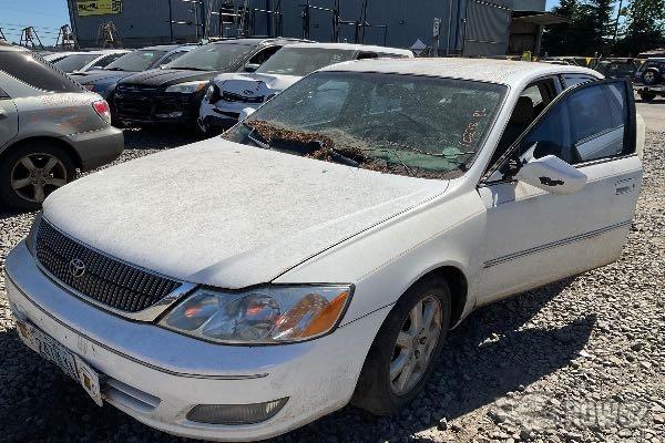 Photo of 2000 Toyota Avalon