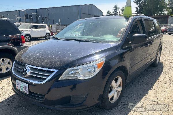 Photo of 2011 Volkswagen Routan