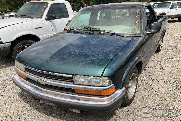 Photo of 1998 Chevrolet S10 Pickup