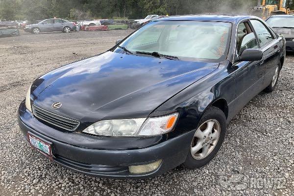 Photo of 1998 Lexus ES 300