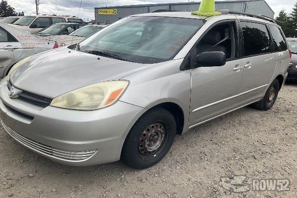 Photo of 2005 Toyota Sienna