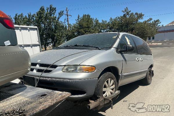 Photo of 2000 Dodge Caravan