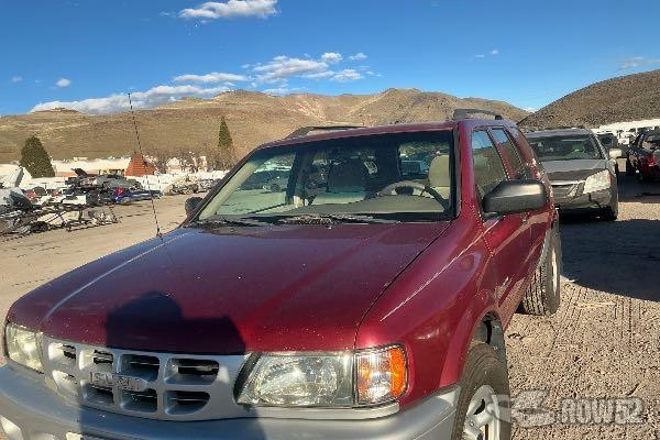Photo of 2004 Isuzu Rodeo