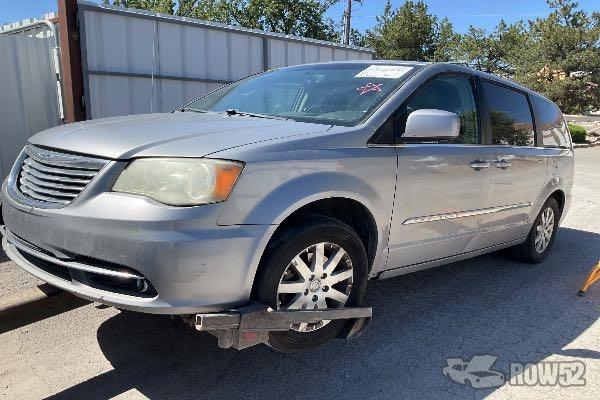 Photo of 2015 Chrysler Town & Country