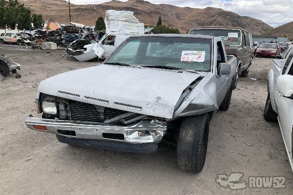 Photo of 1992 Nissan Pickup