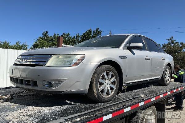 Photo of 2008 Ford Taurus