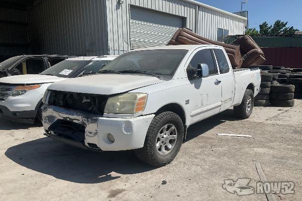 Photo of 2004 Nissan Titan