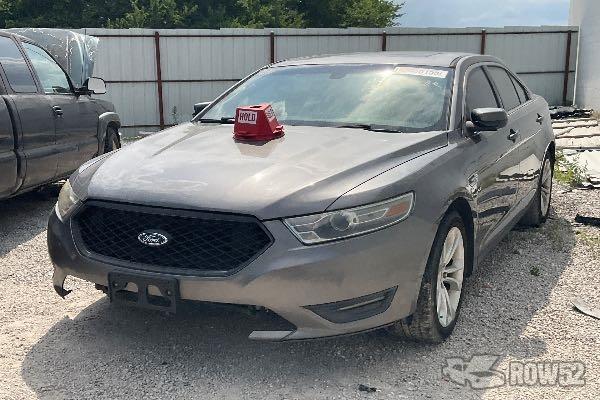 Photo of 2013 Ford Taurus