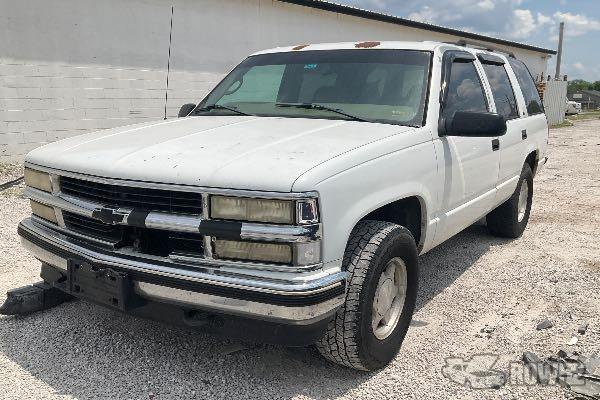 Photo of 1999 Chevrolet Tahoe