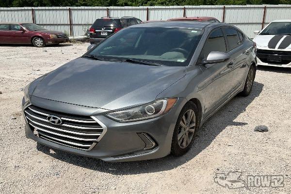 Photo of 2018 Hyundai Elantra