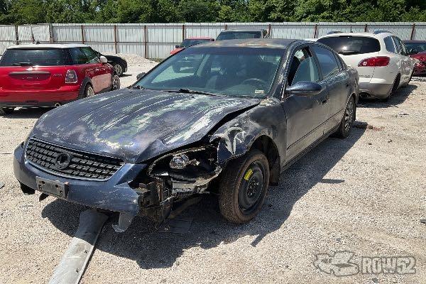 Photo of 2005 Nissan Altima