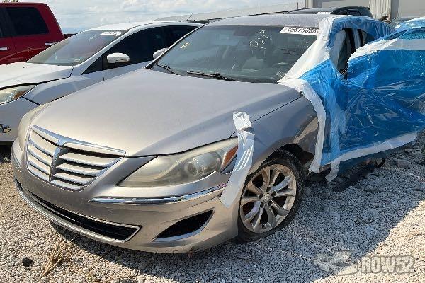 Photo of 2013 Hyundai Genesis