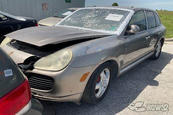 Photo of 2004 Porsche Cayenne