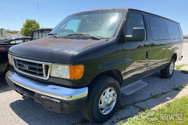 Photo of 2006 Ford Econoline