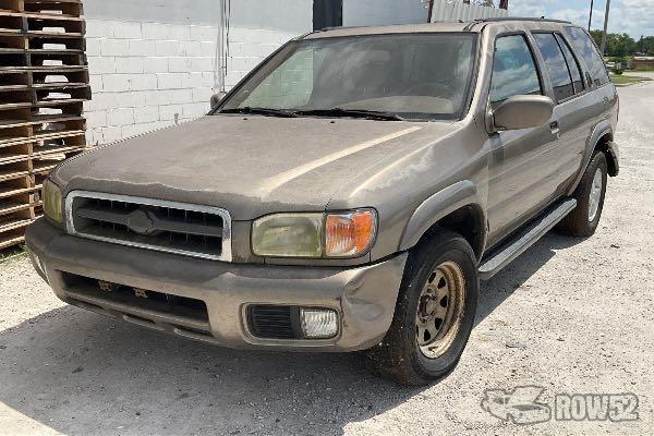 Photo of 2001 Nissan Pathfinder