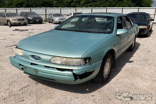 Photo of 1995 Ford Taurus