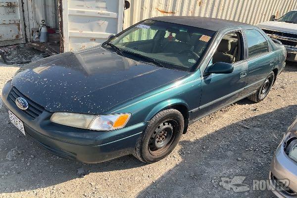 Photo of 1998 Toyota Camry