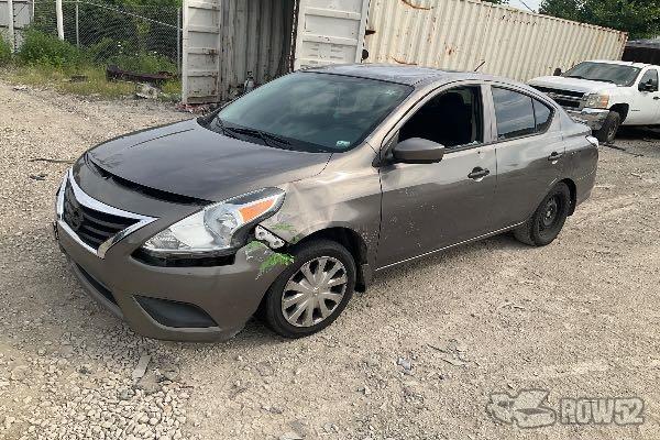 Photo of 2016 Nissan Versa
