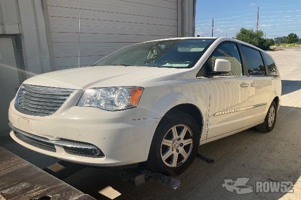 Photo of 2012 Chrysler Town & Country